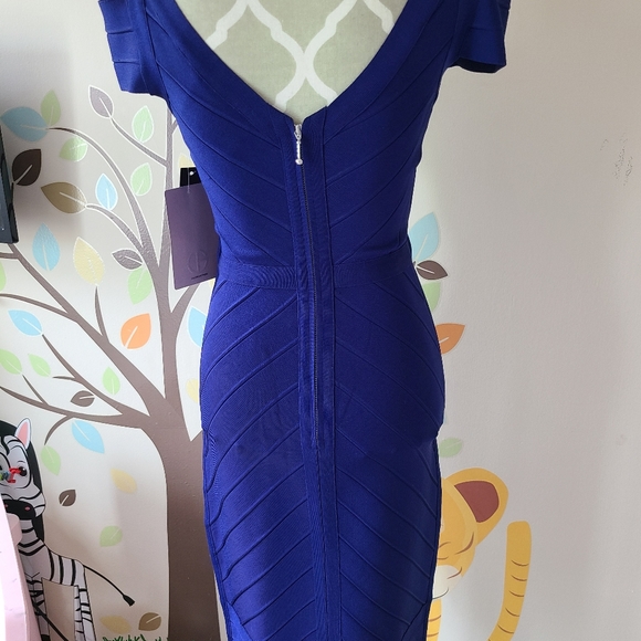 Formal Dress - Picture 5 of 15